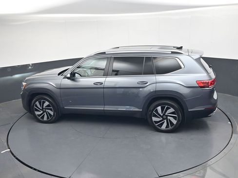 Used 2024 Volkswagen Atlas SEL AWD/4WD image 26