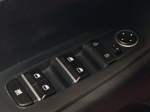 Used 2019 Kia Forte LXS FWD image 27