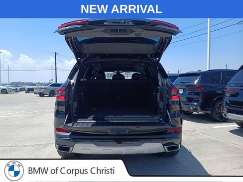 Used 2022 BMW X5 xDrive40i w/ Premium Package AWD/4WD image 9