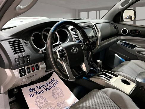 Used 2015 Toyota Tacoma 4x4 Double Cab w/ TRD Sport Package image 11