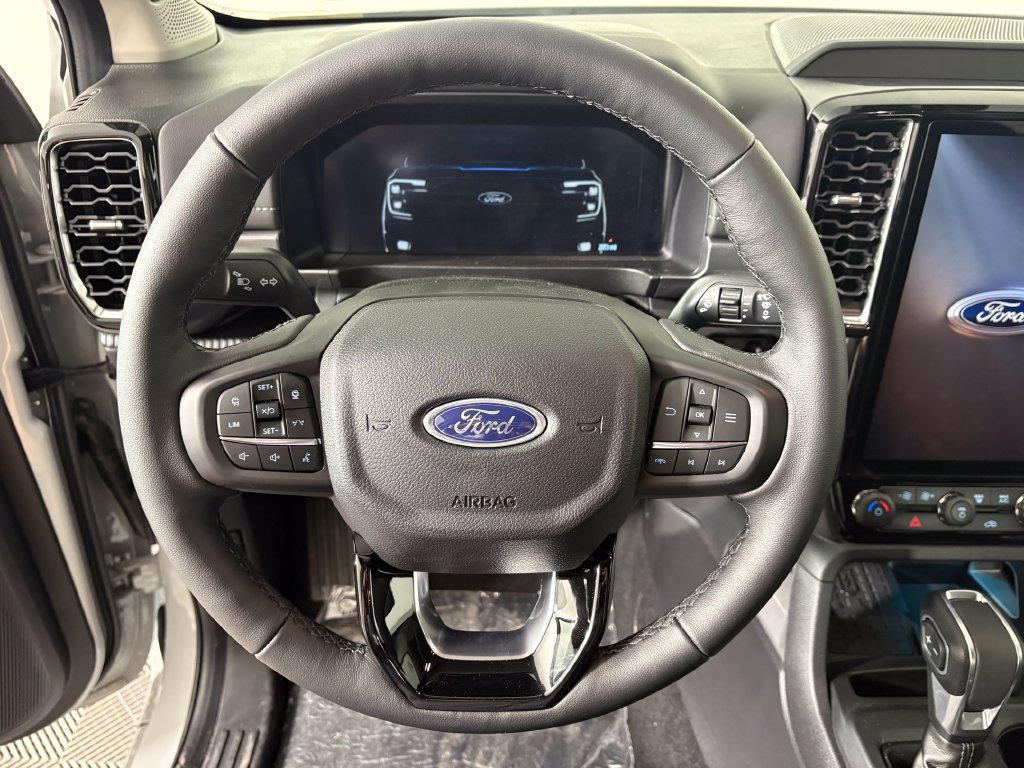 New 2026 Ford Ranger Lariat w/ FX4 Off-Road Package AWD/4WD image 17