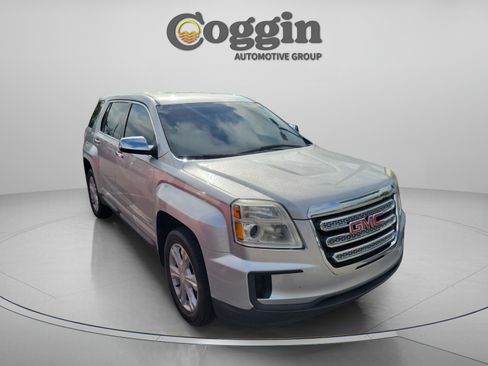 Used 2017 GMC Terrain SLE FWD image 4