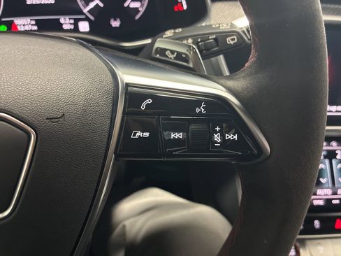 Used 2022 Audi RS 6 w/ Executive Package image 11