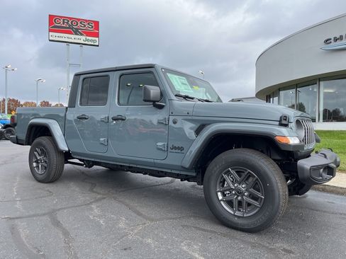 New 2026 Jeep Gladiator Sport image 49
