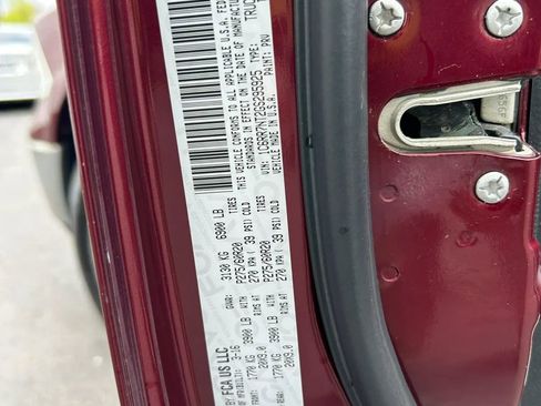 Used 2016 RAM 1500 Laramie w/ Convenience Group AWD/4WD image 10