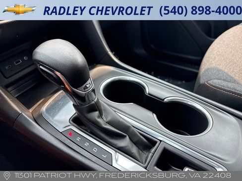 Certified 2022 Chevrolet Equinox LT FWD image 11