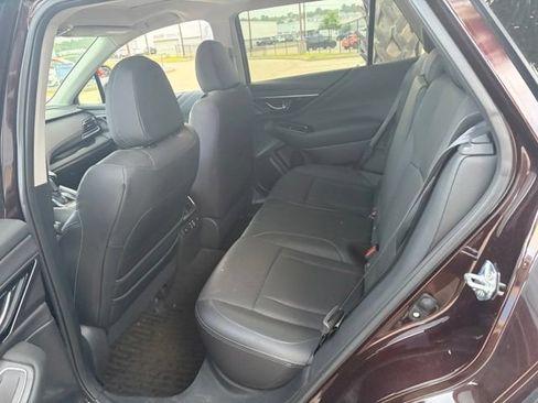 Used 2025 Subaru Outback Limited AWD/4WD image 18
