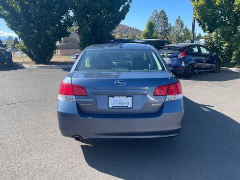 Used 2014 Subaru Legacy 2.5i Premium AWD/4WD image 4