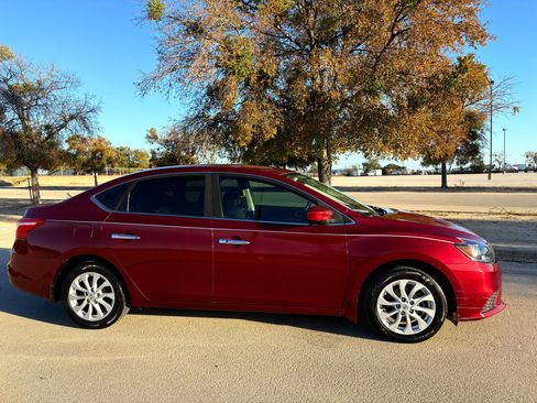 Used 2018 Nissan Sentra SV image 50