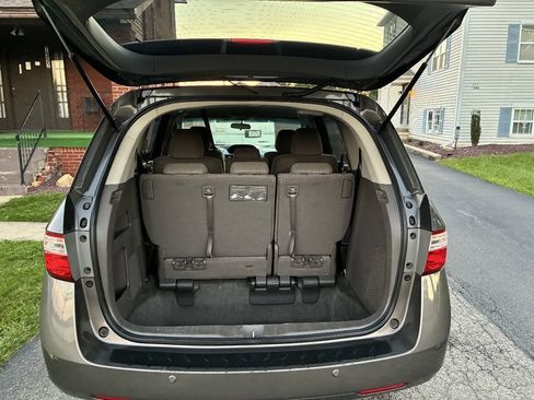 Used 2011 Honda Odyssey EX image 12