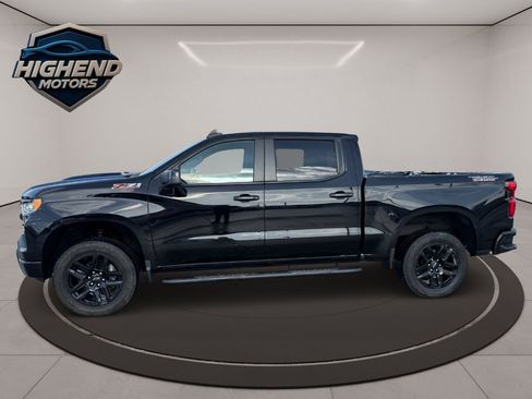 Used 2023 Chevrolet Silverado 1500 LT Trail Boss w/ Protection Package image 4