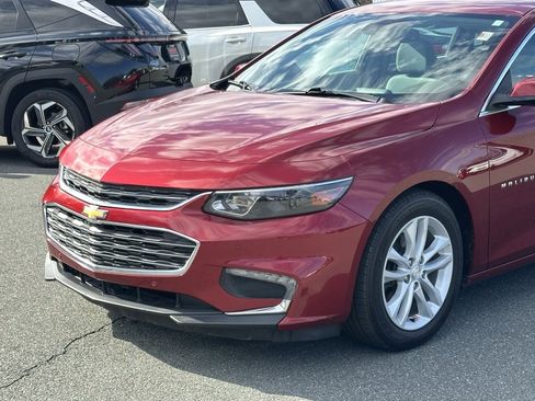 Used 2017 Chevrolet Malibu LT w/ Driver Confidence Package image 33