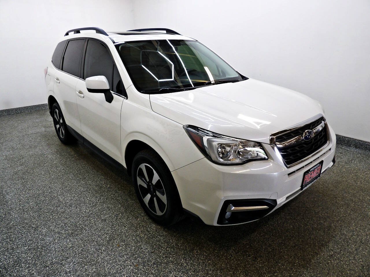 Used 2018 Subaru Forester 2.5i Limited AWD/4WD image 3