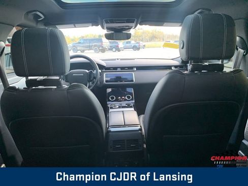 Used 2018 Land Rover Range Rover Velar R-Dynamic SE image 13