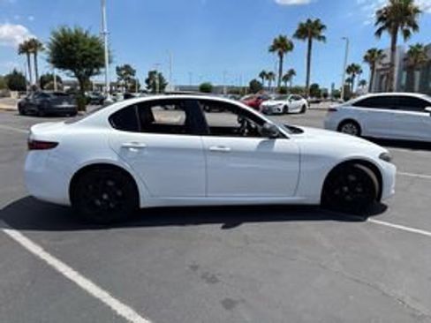 Used 2019 Alfa Romeo Giulia w/ Nero Edizione RWD image 4