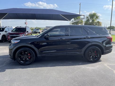 Used 2021 Ford Explorer ST w/ Equipment Group 401A AWD/4WD image 4