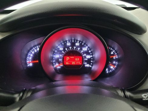 Used 2018 Kia Soul FWD image 23