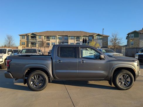 New 2026 Nissan Frontier SV w/ SV Convenience Package image 3