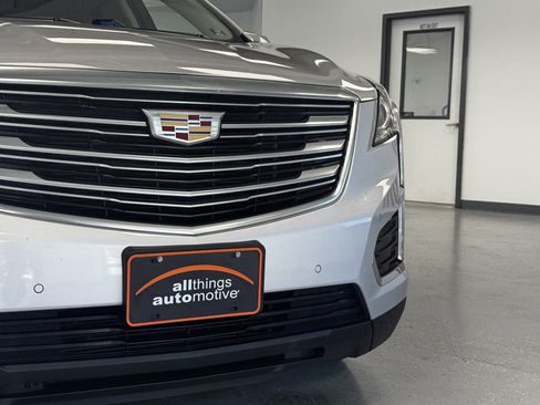 Used 2019 Cadillac XT5 Luxury AWD/4WD image 11