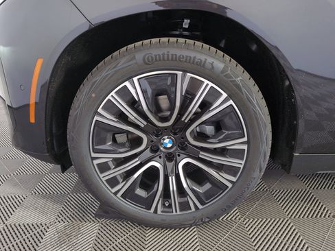 Used 2025 BMW X3 xDrive30i w/ Premium Package image 9