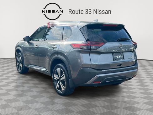 Used 2023 Nissan Rogue SL w/ SL Premium Package AWD/4WD image 3