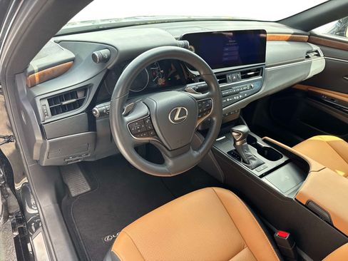 Used 2025 Lexus ES 350 w/ Premium Package FWD image 22