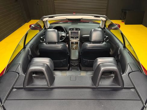 Used 2011 Lexus IS 250C image 14