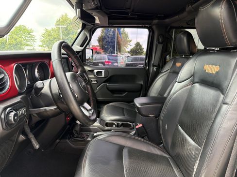 Used 2018 Jeep Wrangler Unlimited Rubicon AWD/4WD image 12