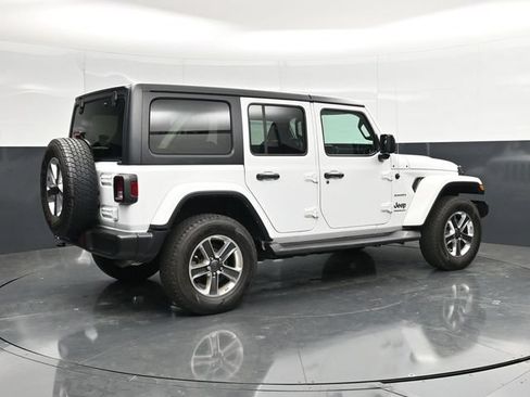 Used 2023 Jeep Wrangler Unlimited Sahara w/ Cold Weather Group AWD/4WD image 4