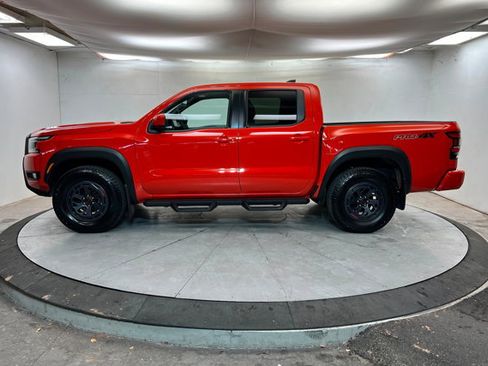 Certified 2025 Nissan Frontier PRO-4X image 2