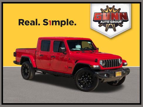 Used 2025 Jeep Gladiator Sport image 1
