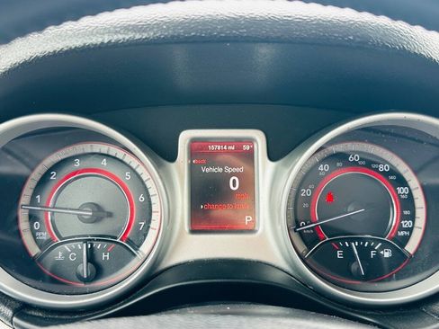 Used 2016 Dodge Journey SXT FWD image 28