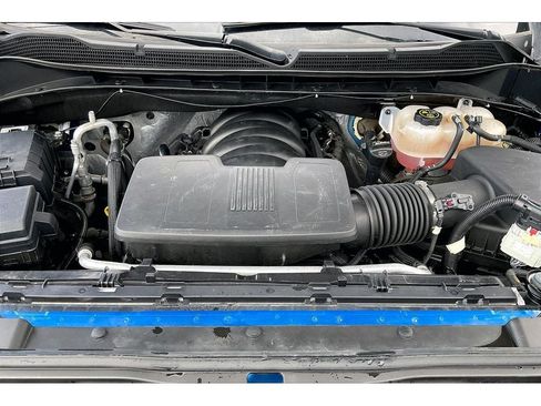 Used 2023 Chevrolet Silverado 1500 ZR2 w/ Technology Package AWD/4WD image 12