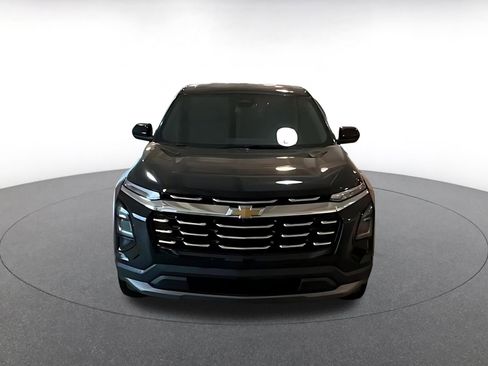 Used 2025 Chevrolet Equinox LT FWD image 4