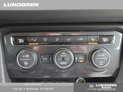 Used 2020 Volkswagen Tiguan SEL w/ 3rd Row Seat Package image 24