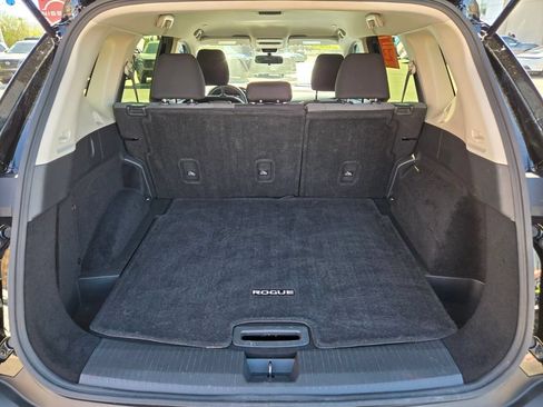 Used 2023 Nissan Rogue SV FWD image 17