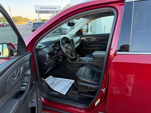 Used 2019 Chevrolet Traverse Premier image 12