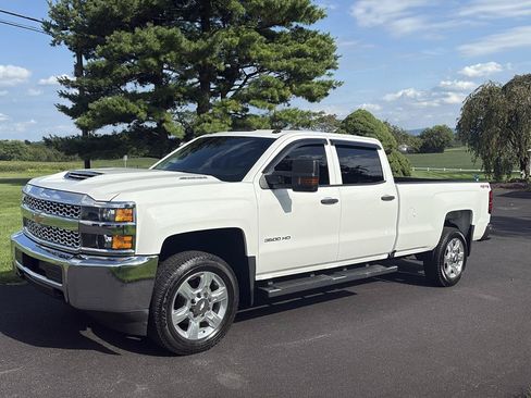 Used 2019 Chevrolet Silverado 3500 W/T w/ WT Convenience Package AWD/4WD image 1
