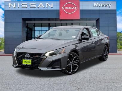 New 2025 Nissan Altima 2.5 SR w/ SR Premium Package