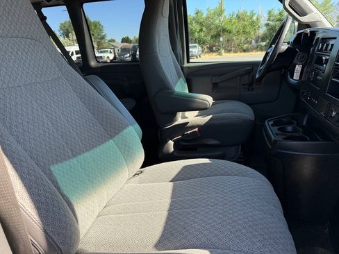 Used 2016 GMC Savana 3500 LT w/ LT Preferred Equipment Group RWD image 20