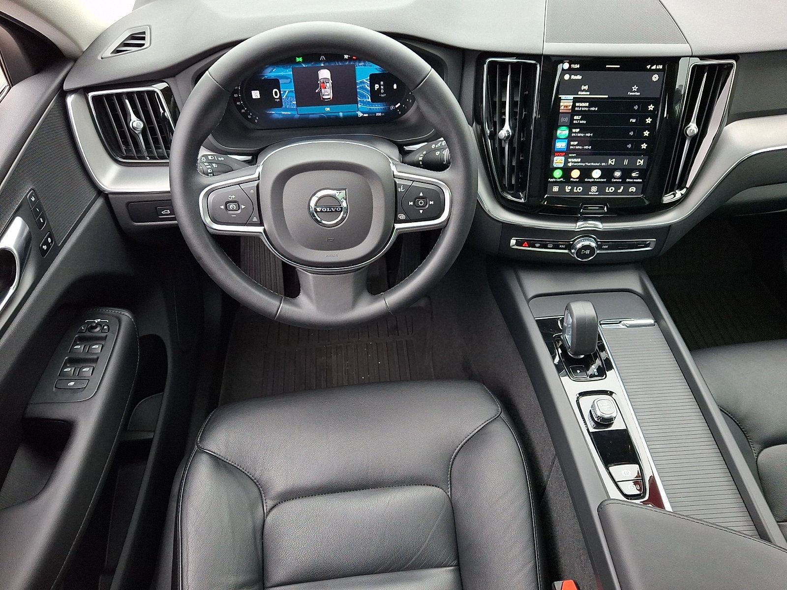 Used 2024 Volvo XC60 B5 Core w/ Protection Package Premier AWD/4WD image 11