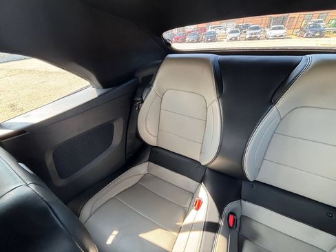 Used 2025 Ford Mustang GT Premium RWD image 39