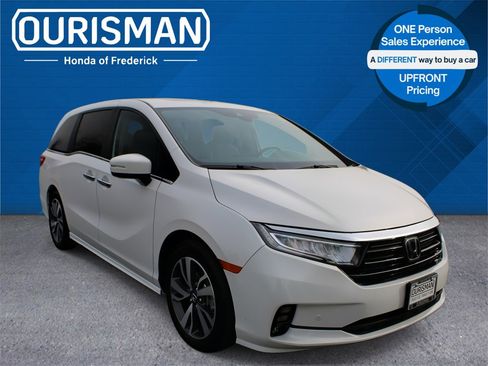 Certified 2024 Honda Odyssey Touring image 1