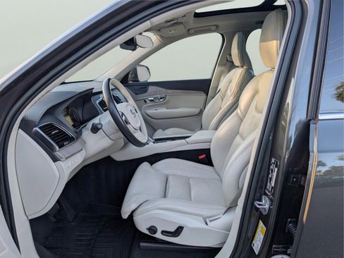 Used 2022 Volvo XC90 T8 Inscription w/ Advanced Package image 29