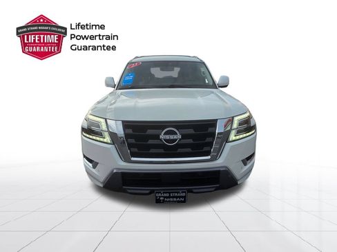 Used 2023 Nissan Armada SL w/ Captain's Chairs Package RWD image 4