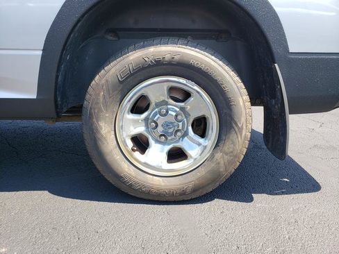 Used 2011 RAM 1500 ST w/ ST Popular Equipment Group AWD/4WD image 10