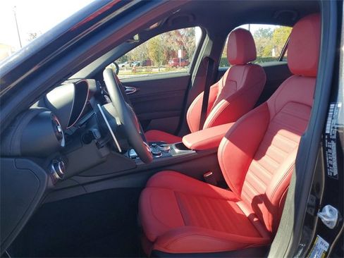 New 2024 Alfa Romeo Giulia Quadrifoglio image 21