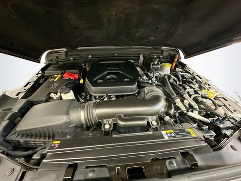 Used 2024 Jeep Wrangler Unlimited w/ Dual Top Group AWD/4WD image 33