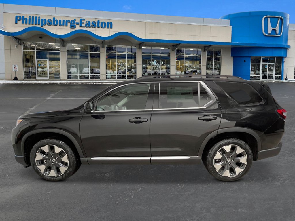 New 2026 Honda Pilot Touring image 2