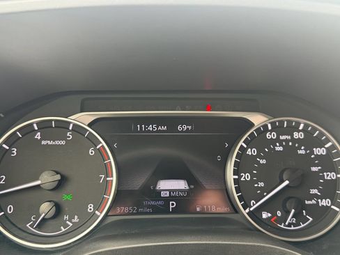 Used 2025 Nissan Rogue SV FWD image 21